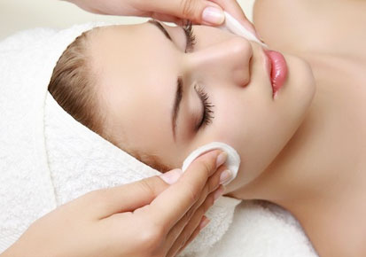 7 Reasons to Have Monthly Facials